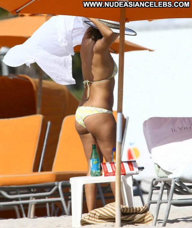 Eva Longoria No Source Posing Hot Beautiful Celebrity Candids Bikini